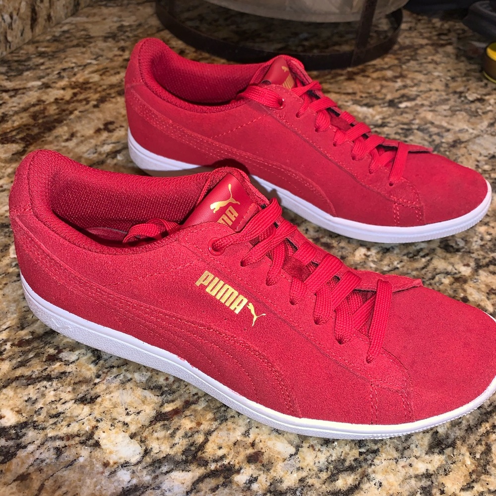 Puma red gold soft foam women’s 6